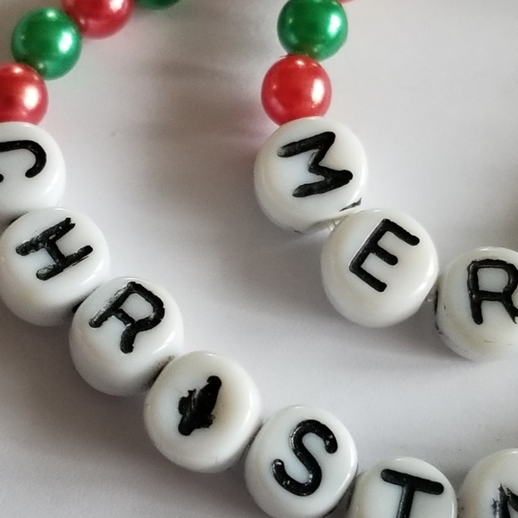 Handmade Merry Christmas brooch beaded letters safety pin red green - Picture 4 of 11